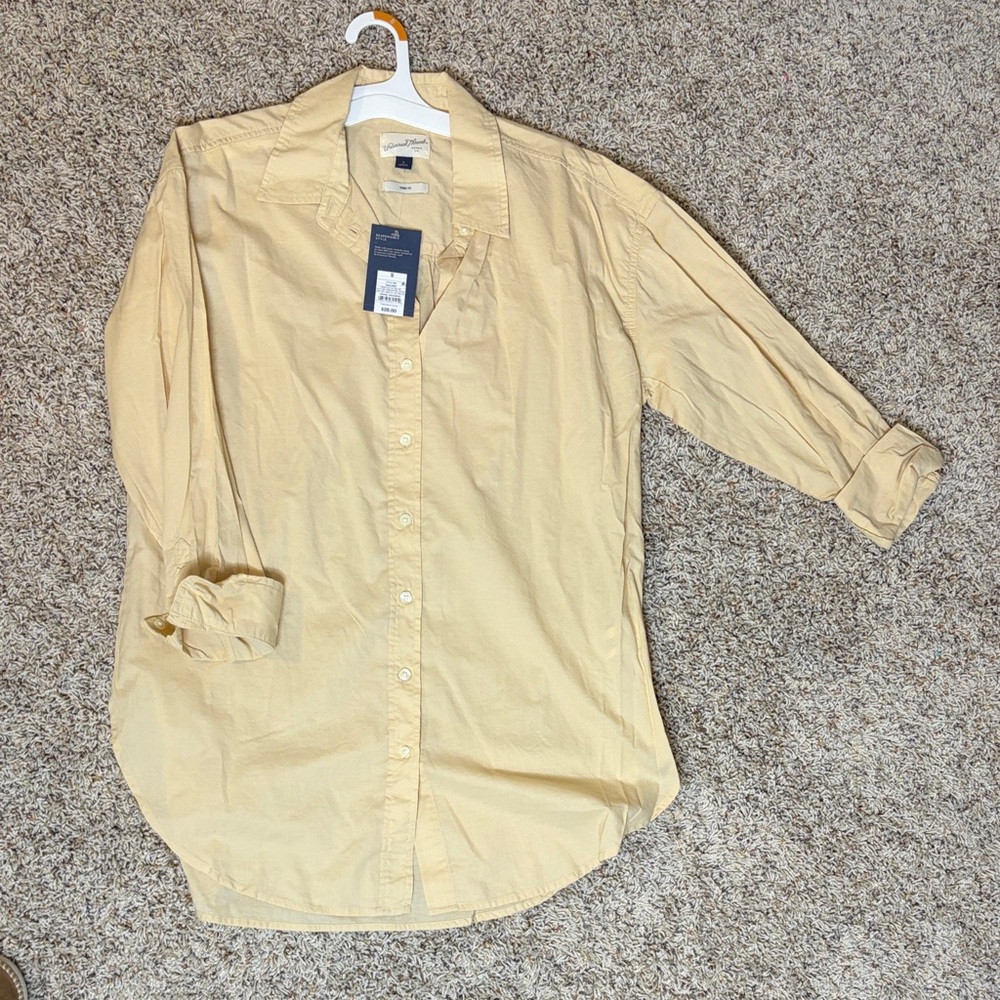 Universal Thread Women's Tunic Fit Tan Button Down Shirt